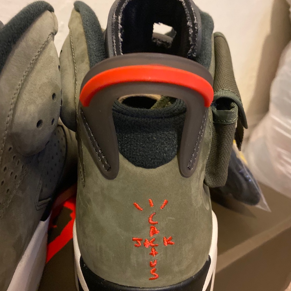 Jordan retro 6 Travis Scott - Picture 3 of 5